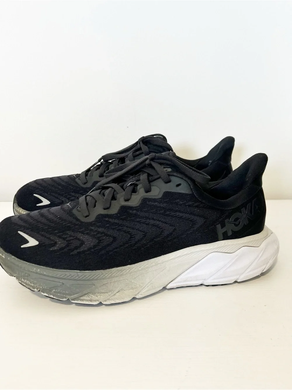 HOKA Arahi 6 Women's Running Shoes black